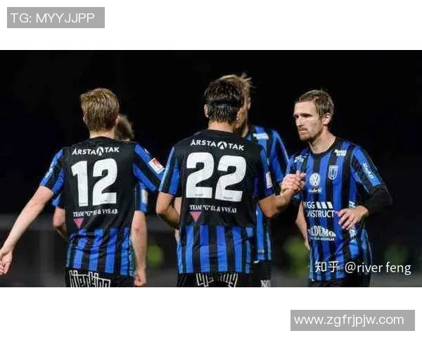 足球星赫成长历程与赛场荣耀全面解读与未来发展展望